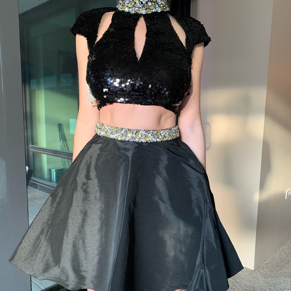 NWOT Alyce Paris 2 piece - Picture 1 of 3